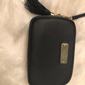 Black mini crossbody purse.